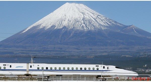 shinkansen1 Tàu siêu tốc Shinkansen giúp Tokyo lột xác Tàu siêu tốc Shinkansen giúp Tokyo lột xác shinkansen1